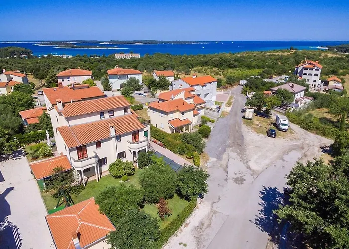 House Romy 스틴잔