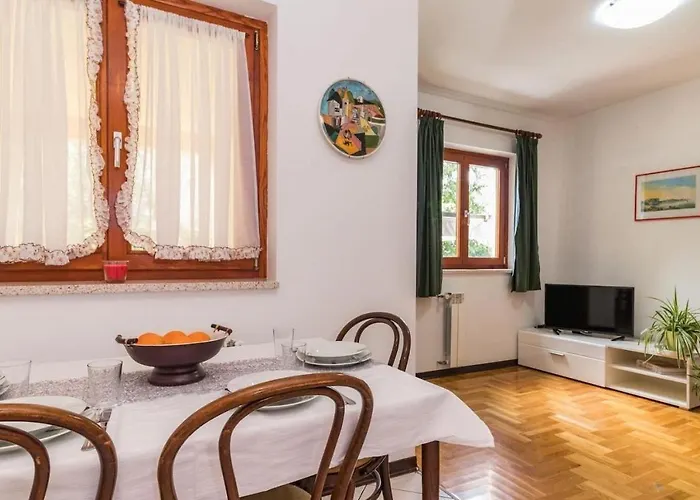 House Romy 스틴잔