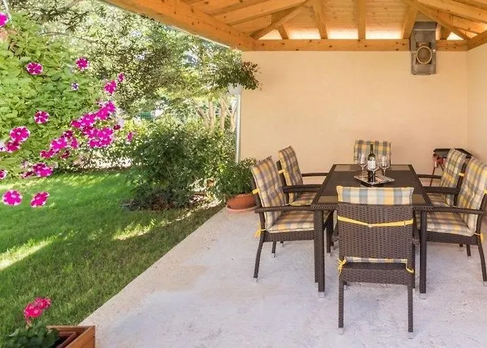 House Romy 스틴잔