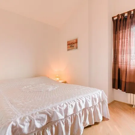 Konukevi House Romy Štinjan