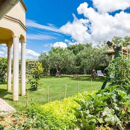 Konukevi House Romy Štinjan