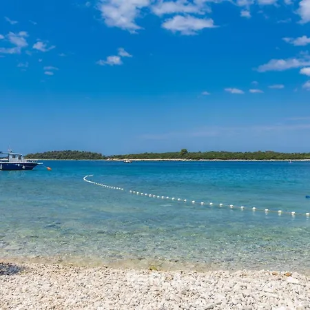 Konukevi House Romy Štinjan