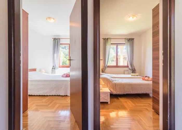 House Romy 4* Stinjan