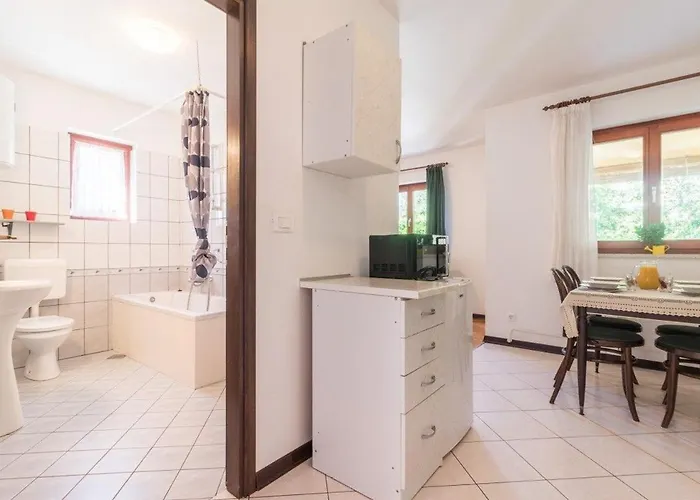 House Romy 4* Stinjan