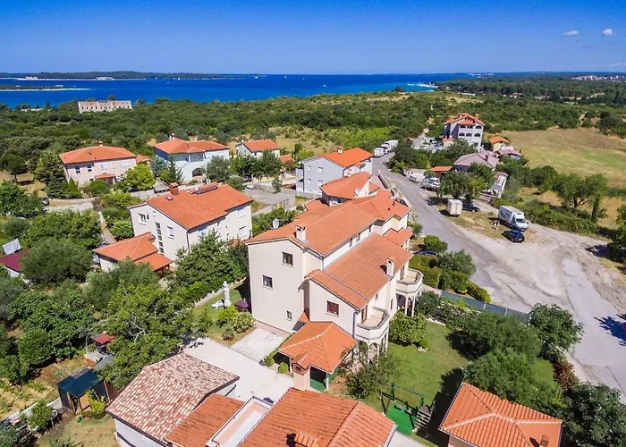 House Romy Guest house Stinjan