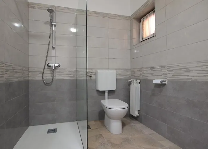 Guest house House Romy 4*